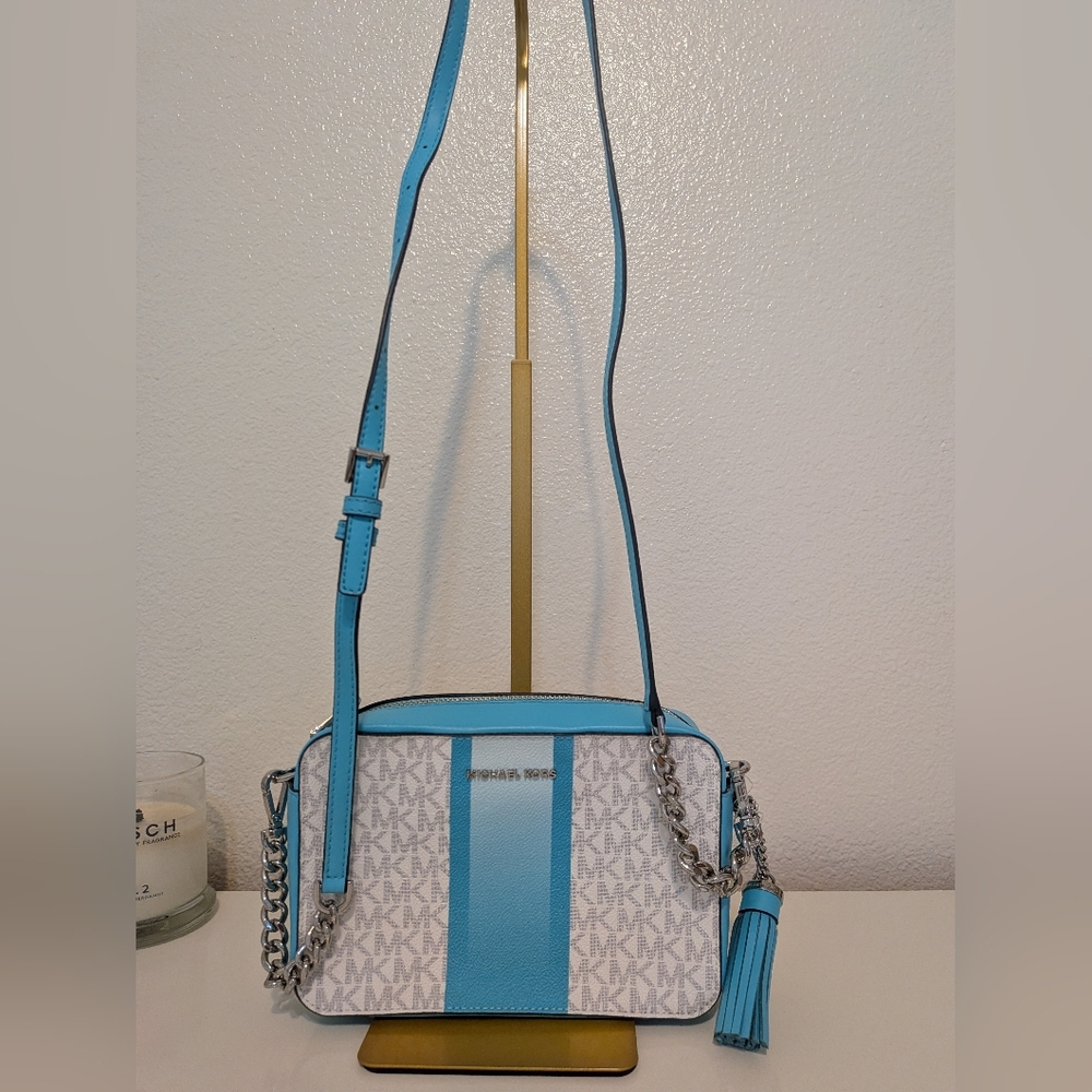 Michael Kors Jet Set Monogram Camera Crossbody | EUC